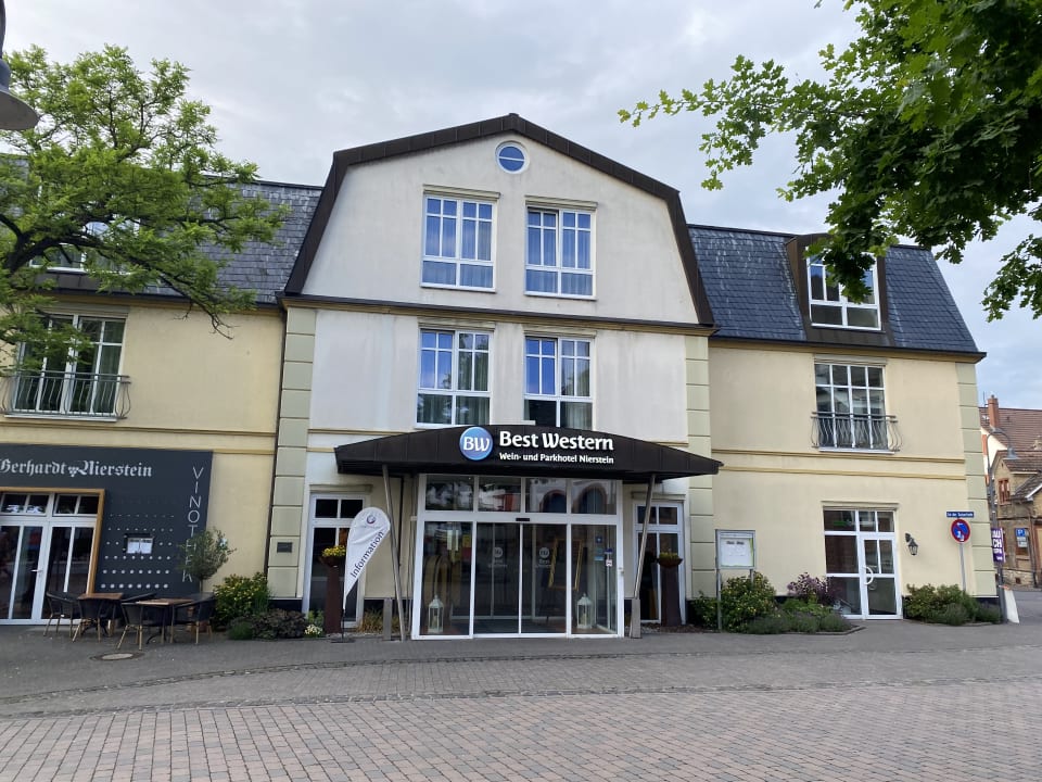 Außenansicht Best Western Wein- & Parkhotel Nierstein