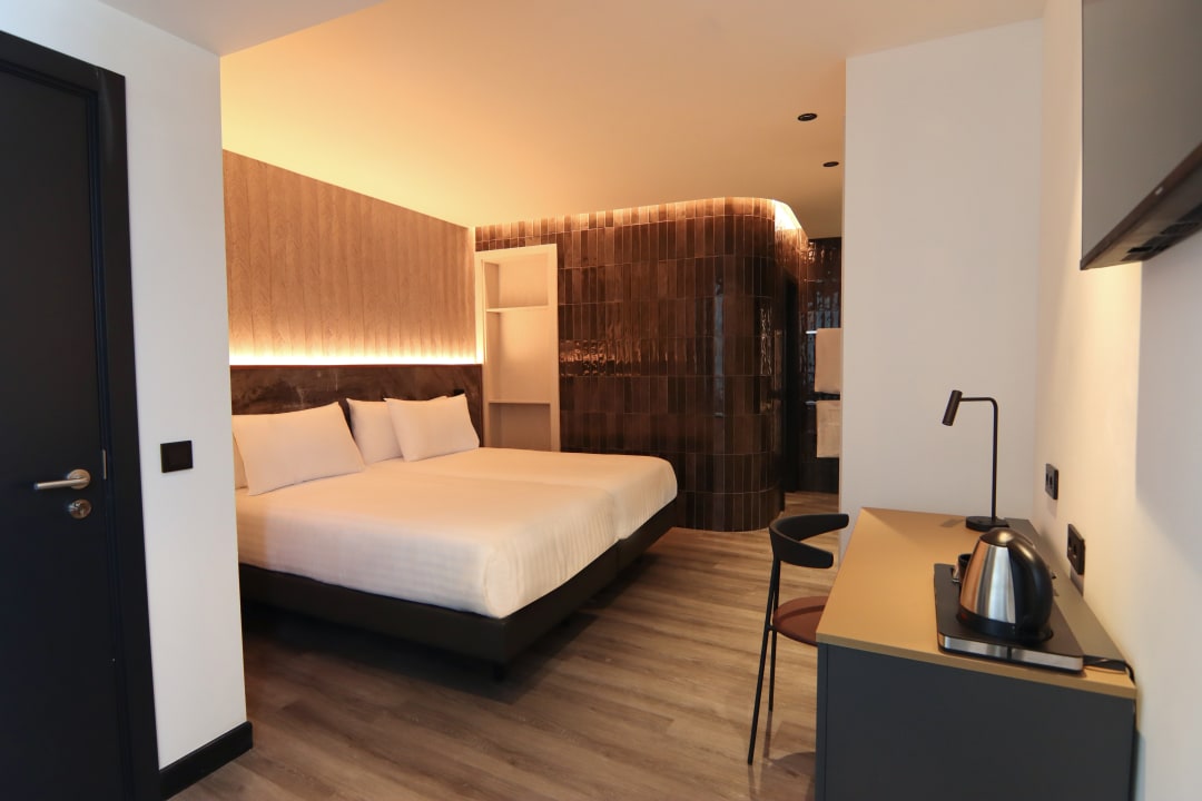 Zimmer Silken Saaj Maar