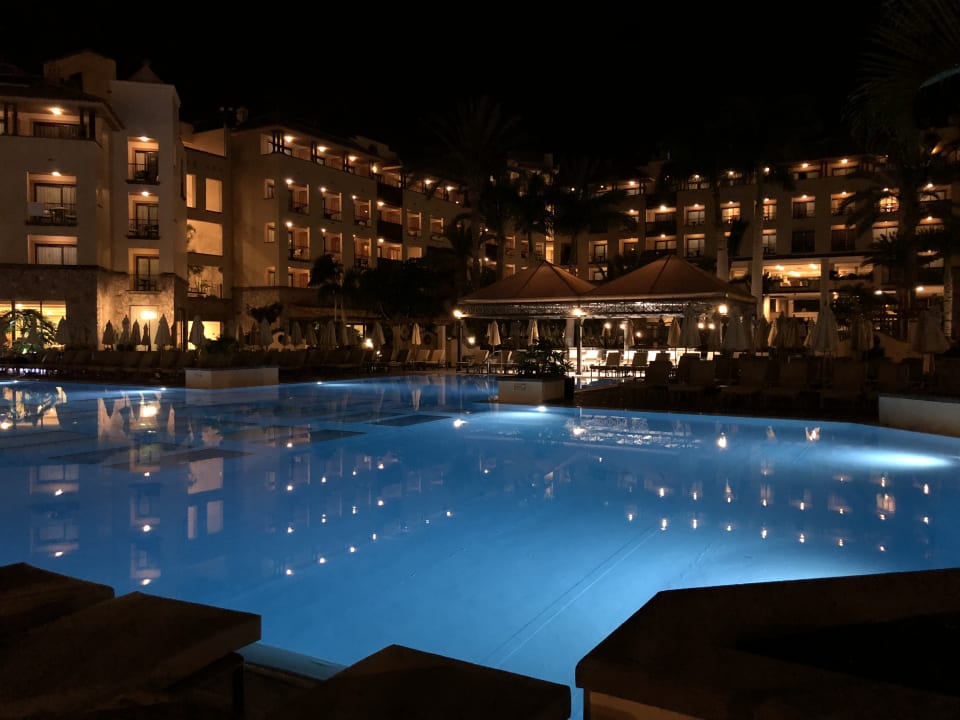 Pool GF Gran Costa Adeje