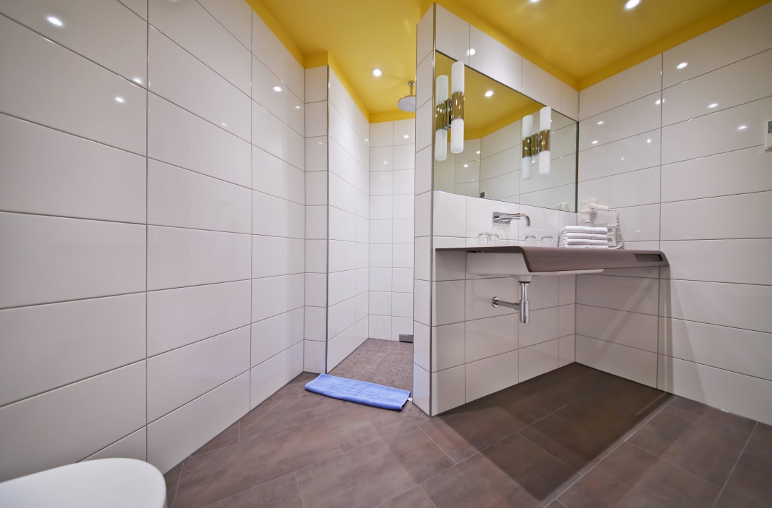 RY16 Bad Haus Residenz am Yachthafen Hamer Ferienappartements