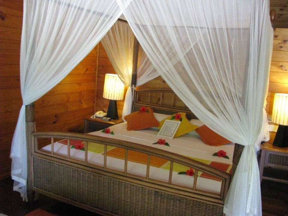 Bett bei der Ankunft Meeru Maldives Resort Island
