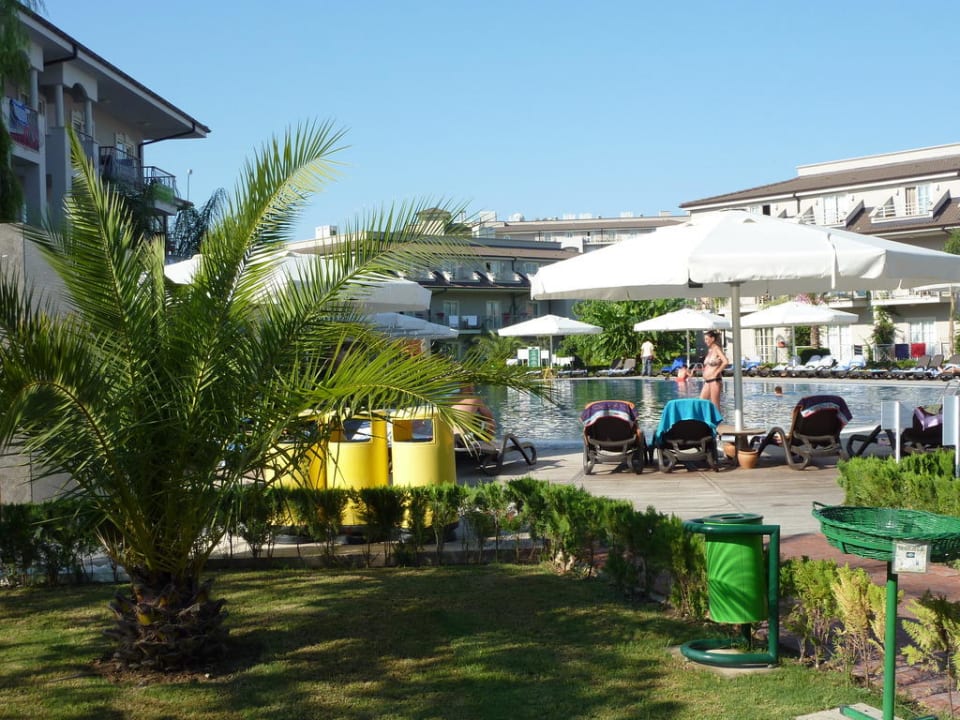 Villen-Pool Sunis Elita Beach Resort & Spa