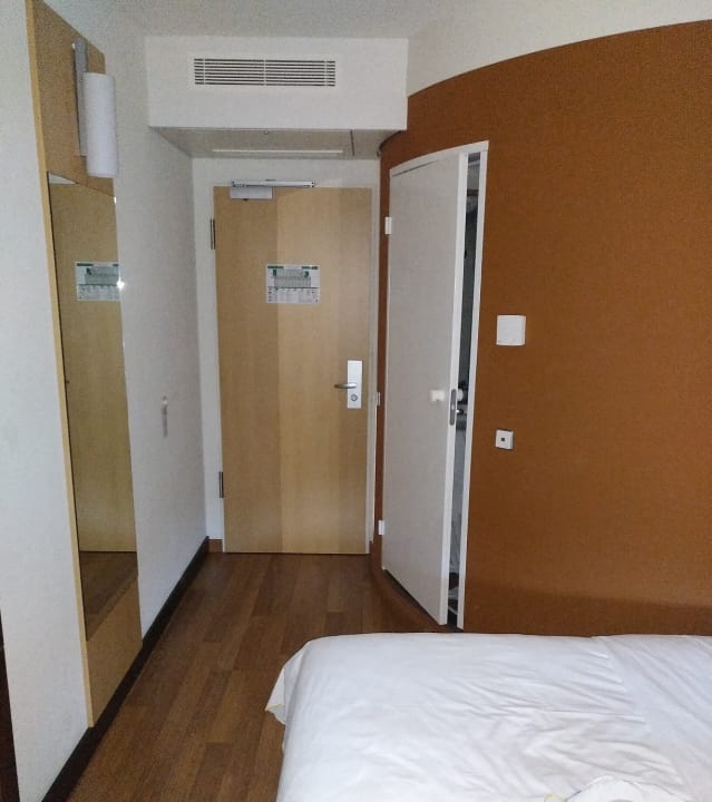 Zimmer ibis Friedrichshafen Airport Messe