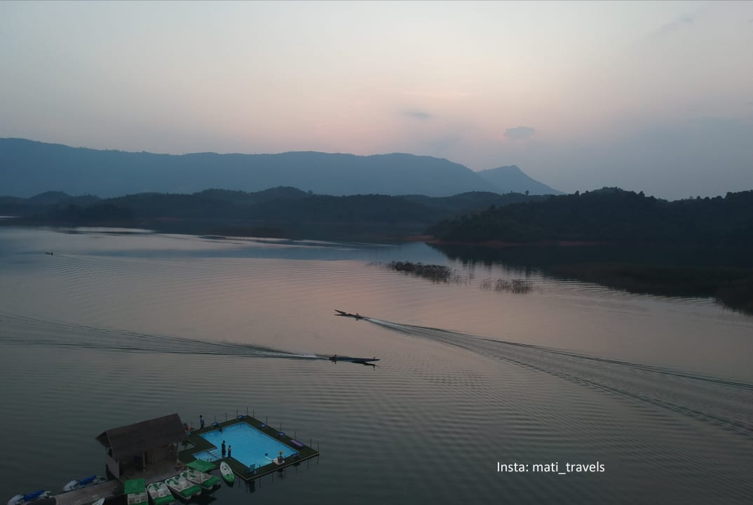Außenansicht Sanctuary Nam Ngum Beach Resort