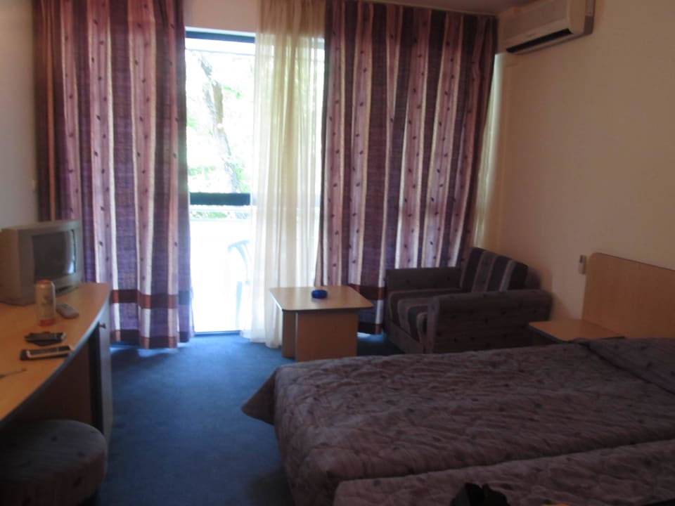 Gute Größe des Zimmers Hotel Holiday Park