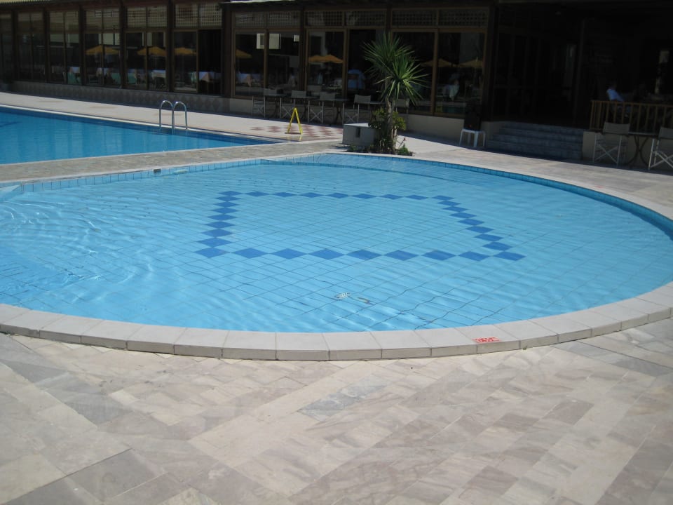 Poolanlage Delfina Tropic Beach