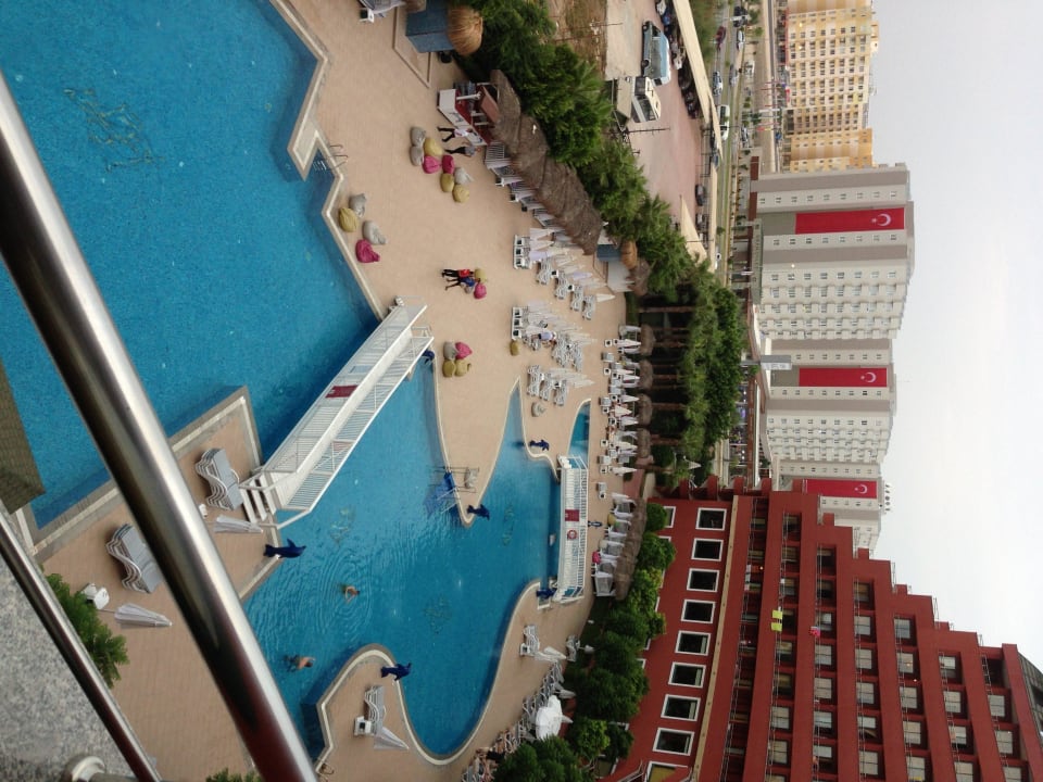 Ausblick vom 3.Stock auf den Relaxpool Hotel Delphin Palace