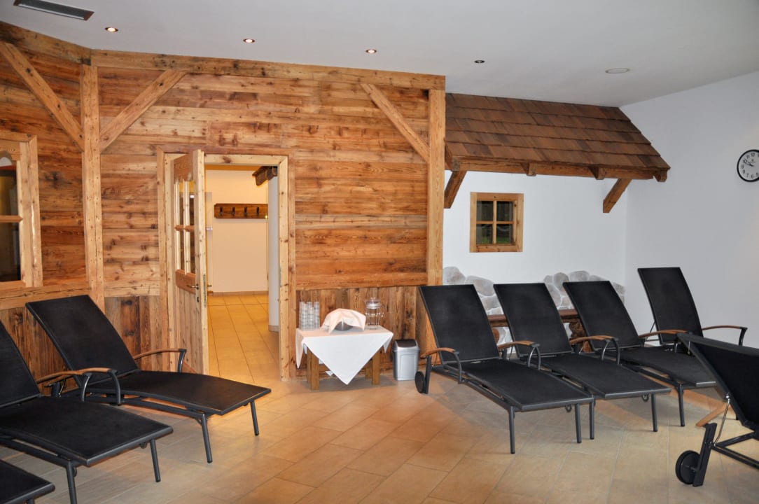Ruhebereich zur Sauna Hotel Wiesenhof Garden Resort