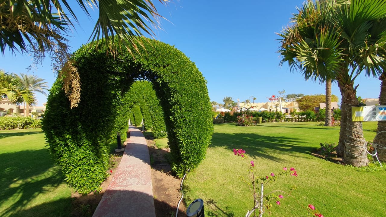 Gartenanlage Cleopatra Luxury Resort Makadi Bay