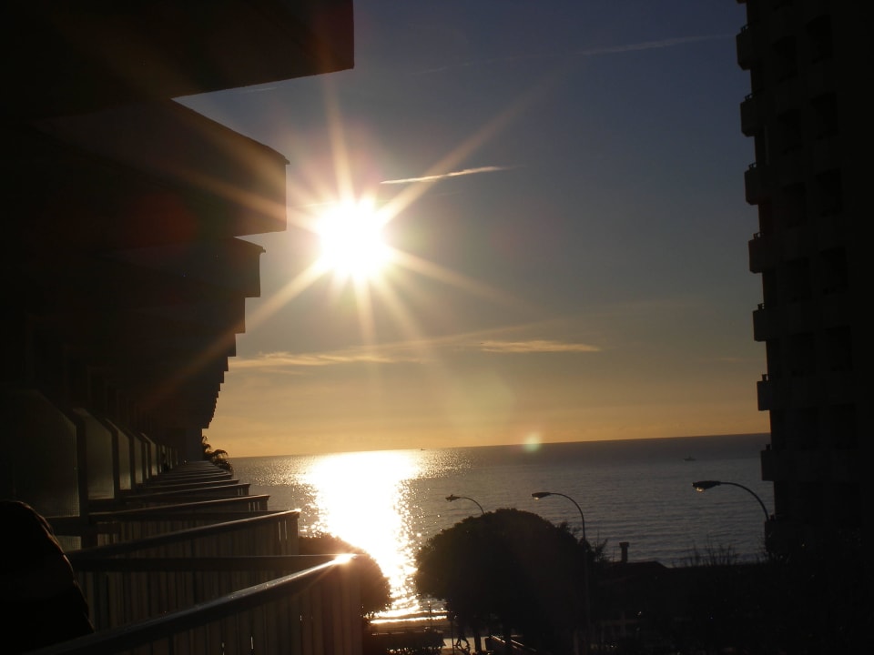 Blick vom Balkon morgens um 9 Uhr Hotel Riu Nautilus - Adults only