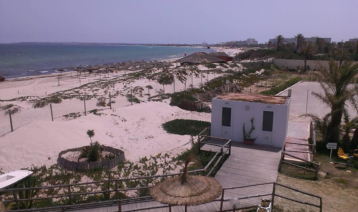 Weitläufiger Strand Hotel Neptunia Skanes