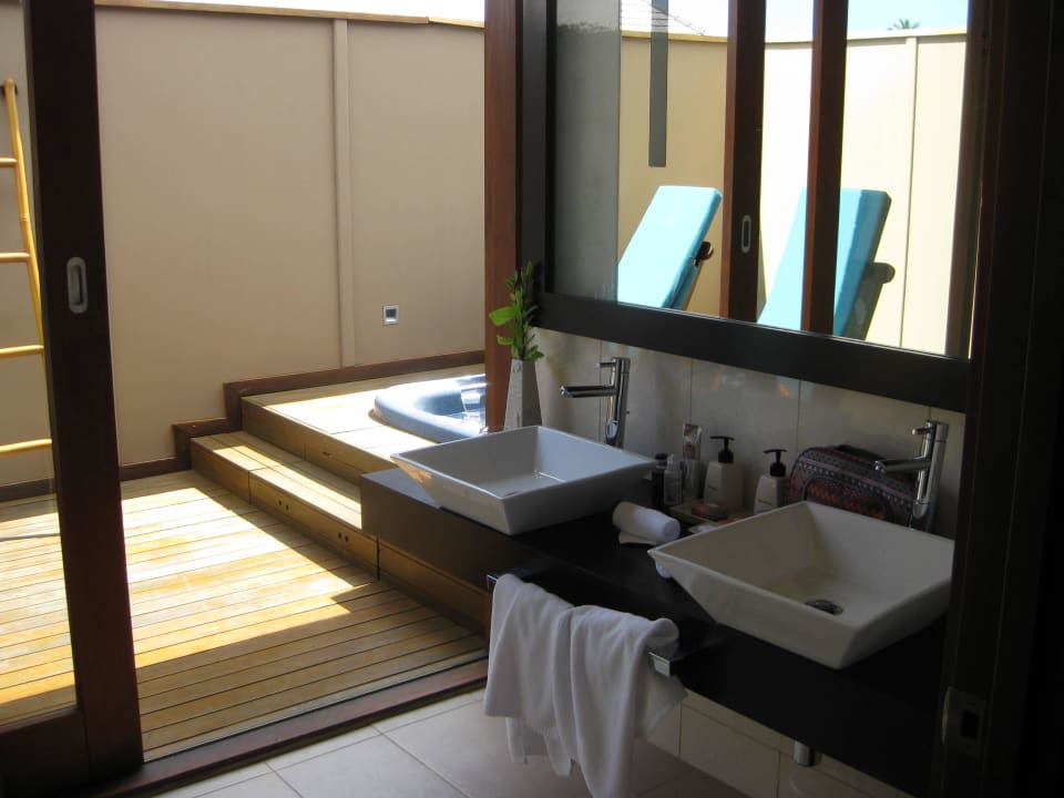 Wasserbungalow 166 Veligandu Maldives Resort Island