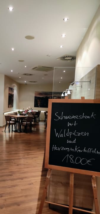 Gastro AMEDIA Hotel Dresden Elbpromenade