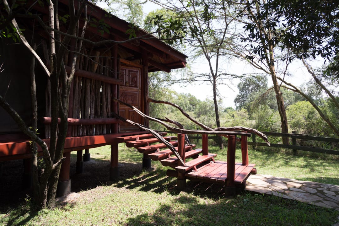 Zimmer von außen Royal Mara Safari Lodge