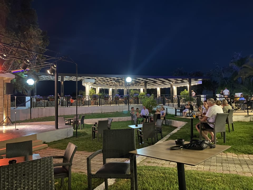 Gartenanlage Hotel Calypso Beach