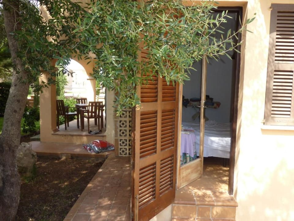 Der Blick auf die Schlafzimmertür Apartamentos Playa Ferrera