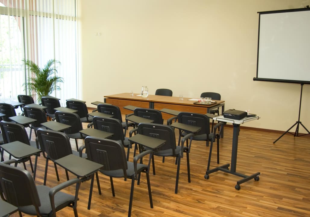 Conference Room Sol Luna Bay