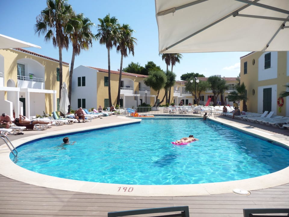 PISCINA Apartments Cales De Ponent
