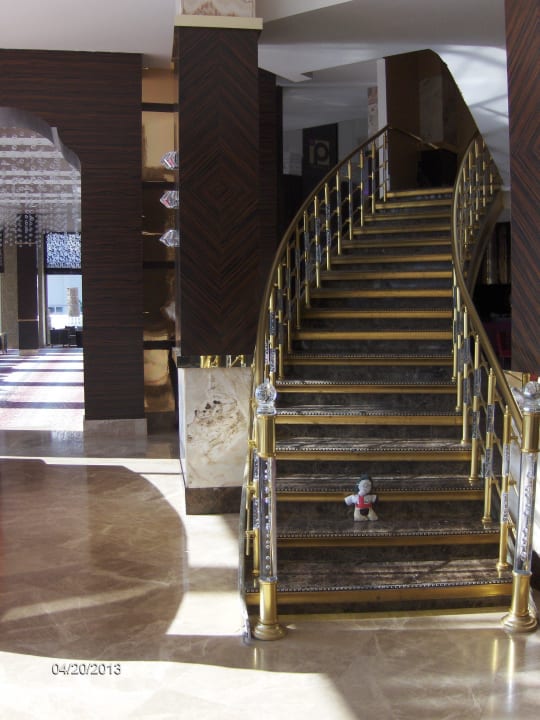 Mull on the naughty step Prime Beach Hotel