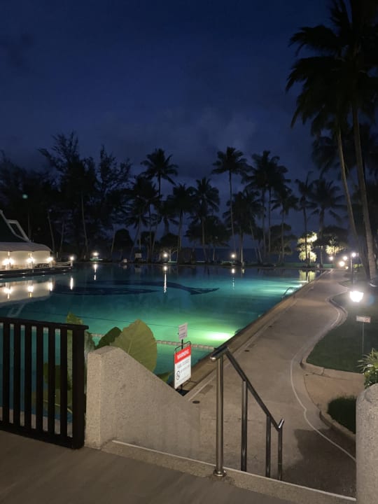 Pool Le Meridien Phuket Beach Resort