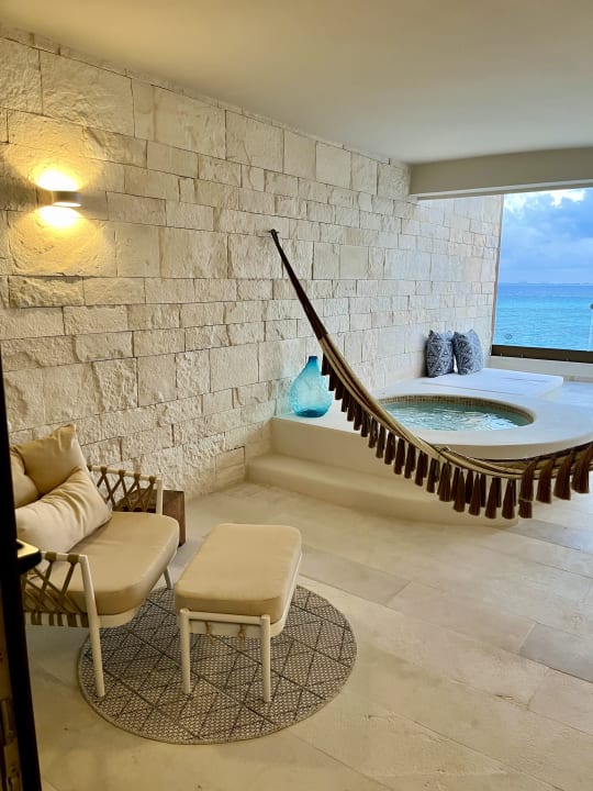 Zimmer Impression Isla Mujeres by Secrets - Adults Only