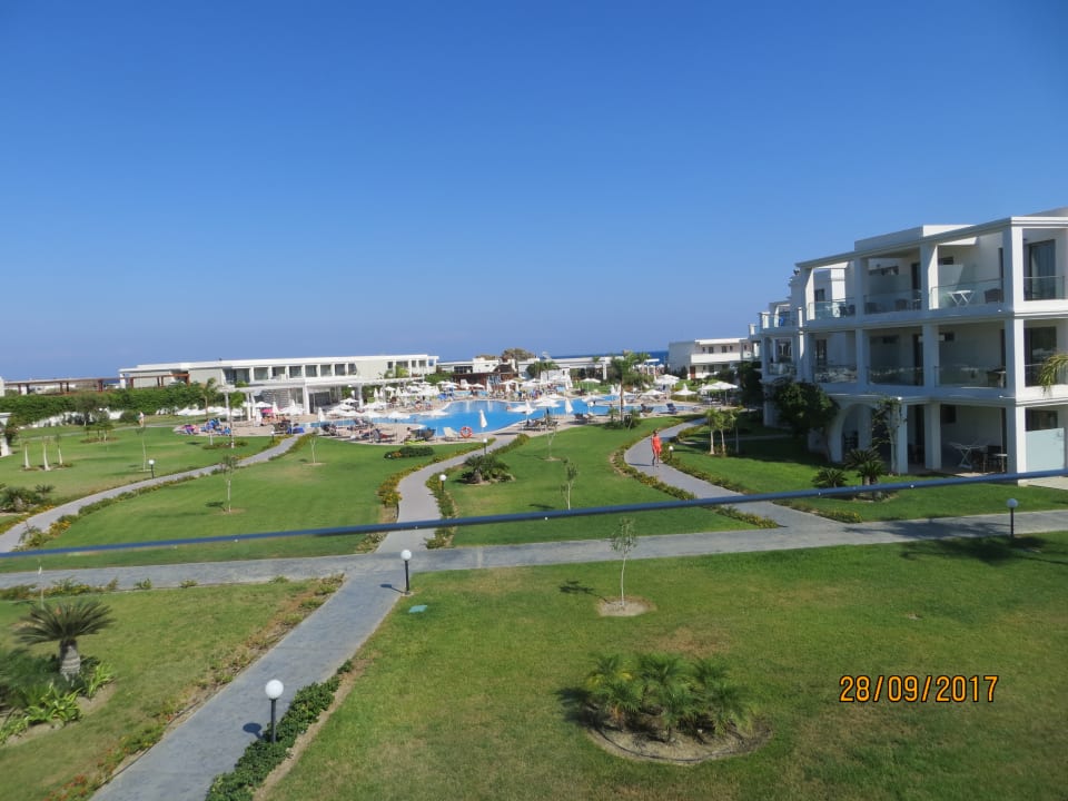 Gartenanlage Asterias Beach Resort