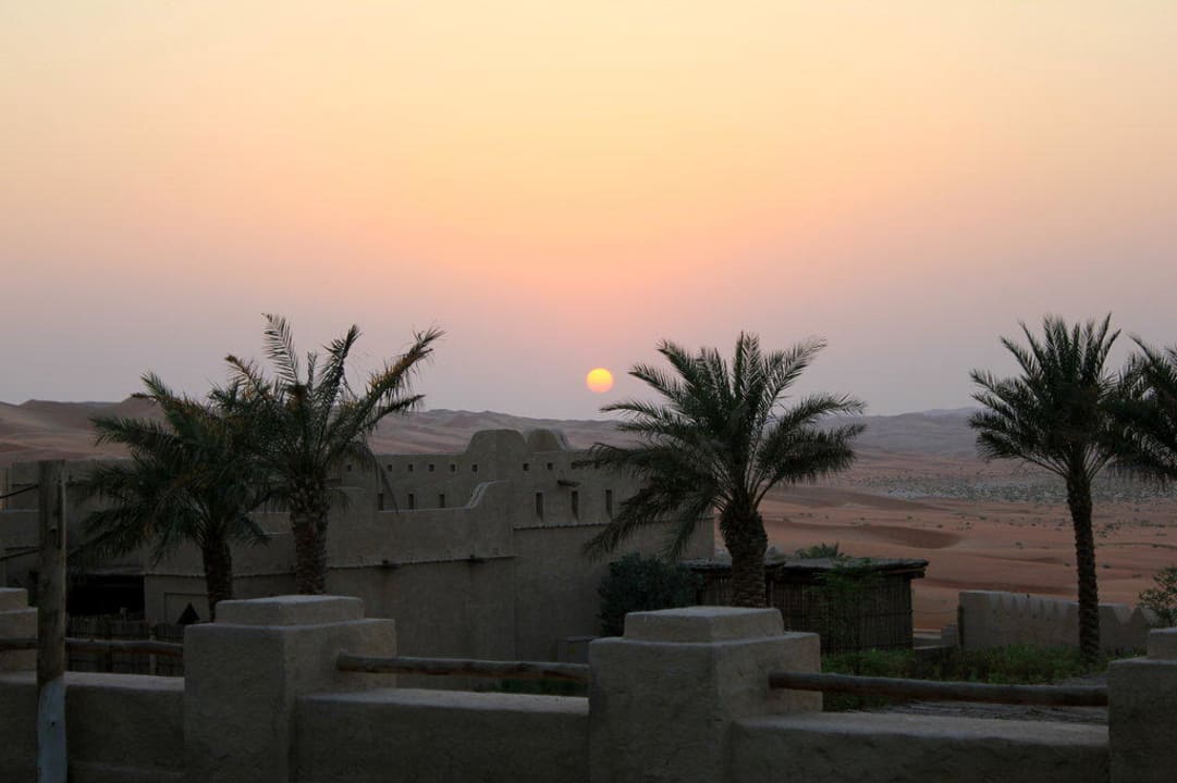 Sonnenuntergang von der Villa aus Qasr Al Sarab Desert Resort by Anantara