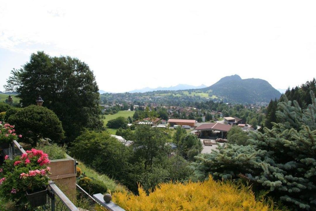 Ausblick vom Poolbereich Hotel Zugspitzblick