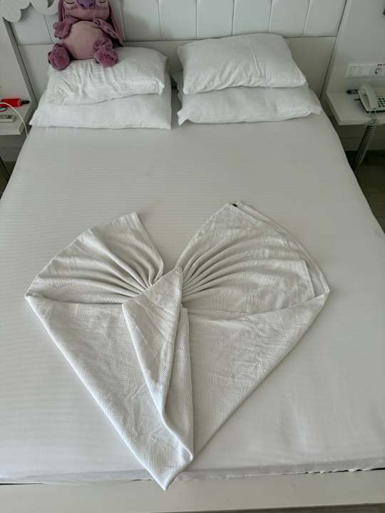 Zimmer Laguna Beach Alya Resort & Spa Hotel