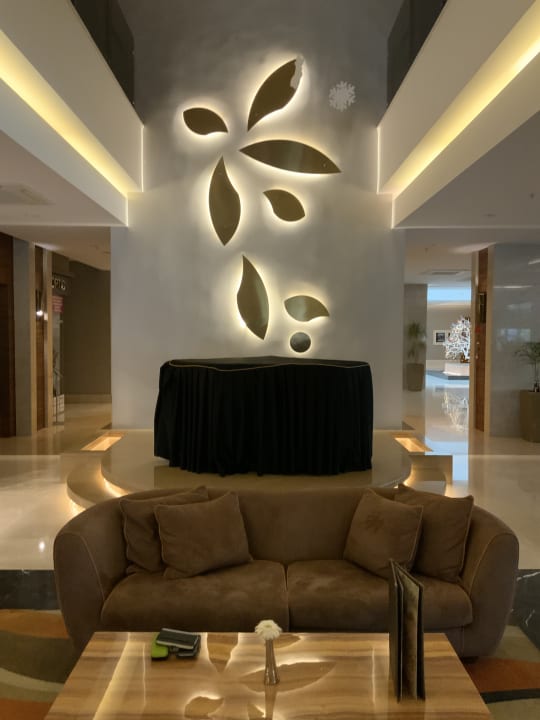 Lobby Side Sunport Hotel & Spa