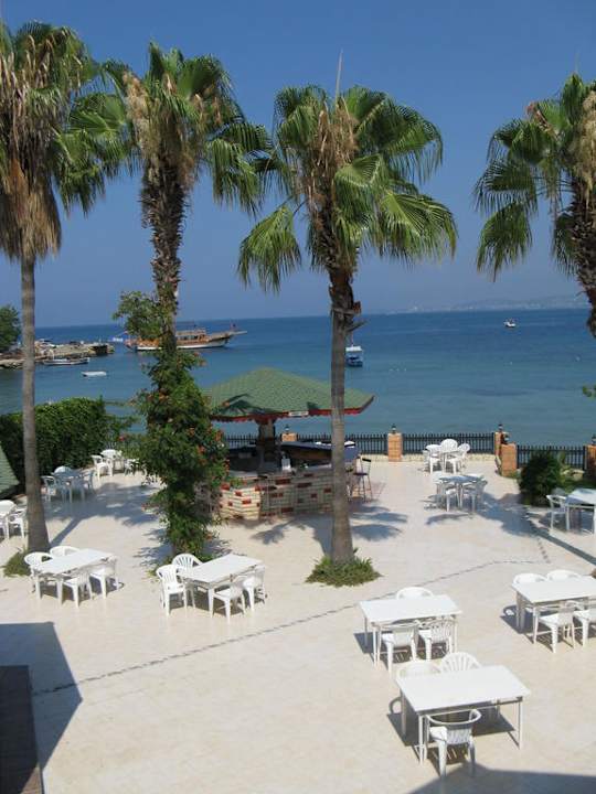 Poolbar von Block D Lonicera Resort & Spa Hotel