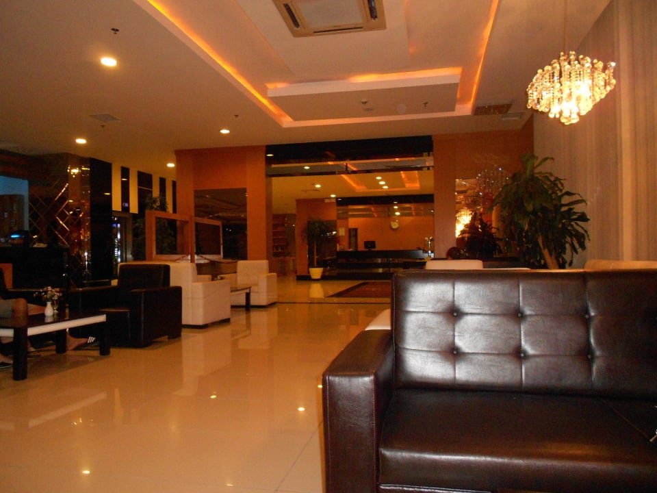 Lobby und Rezeption Hotel Sidekum