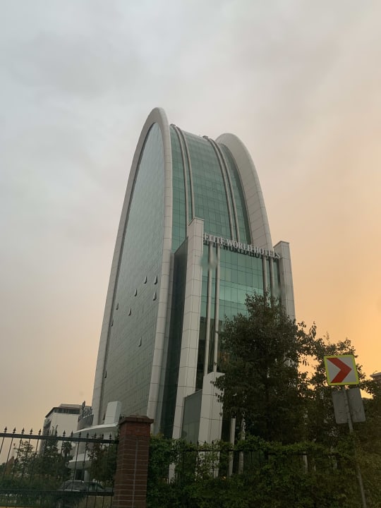 Außenansicht Elite World Grand İstanbul Basın Ekpres Hotel