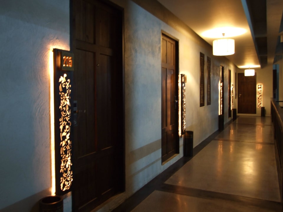 Corridor View Hotel De Lanna