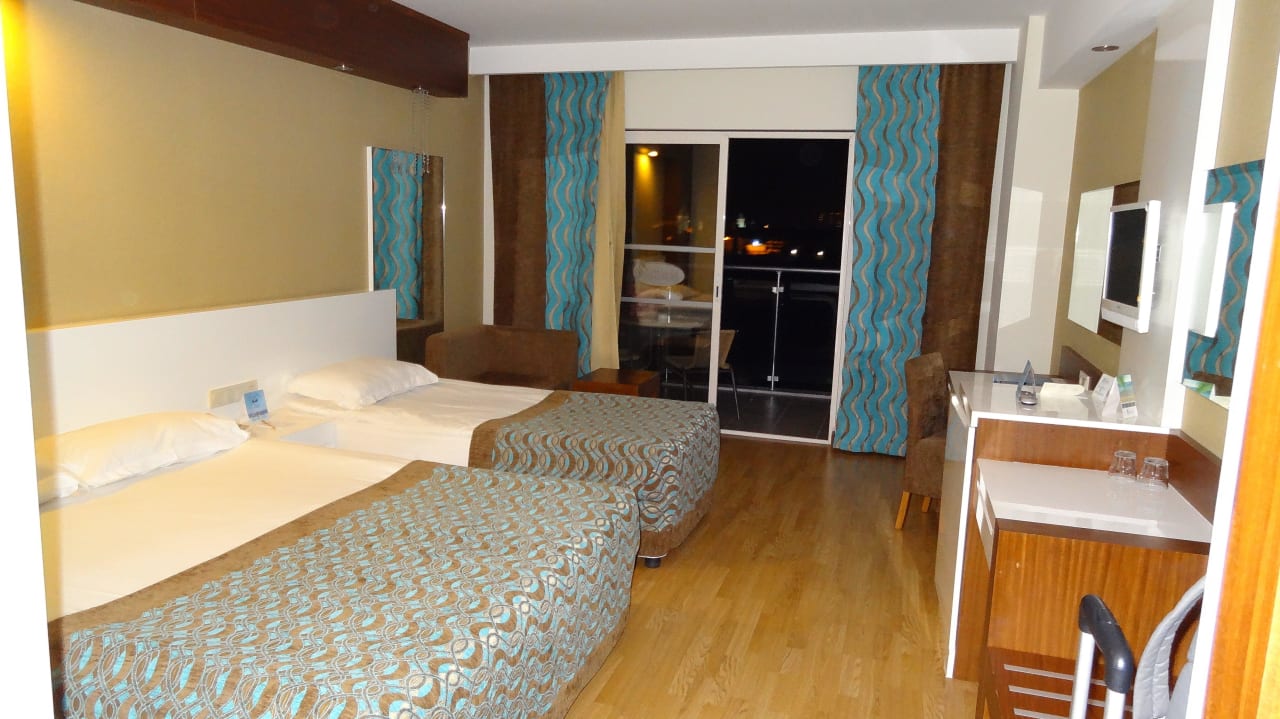 Unser großes Zimmer Seaden Sea World Resort & Spa