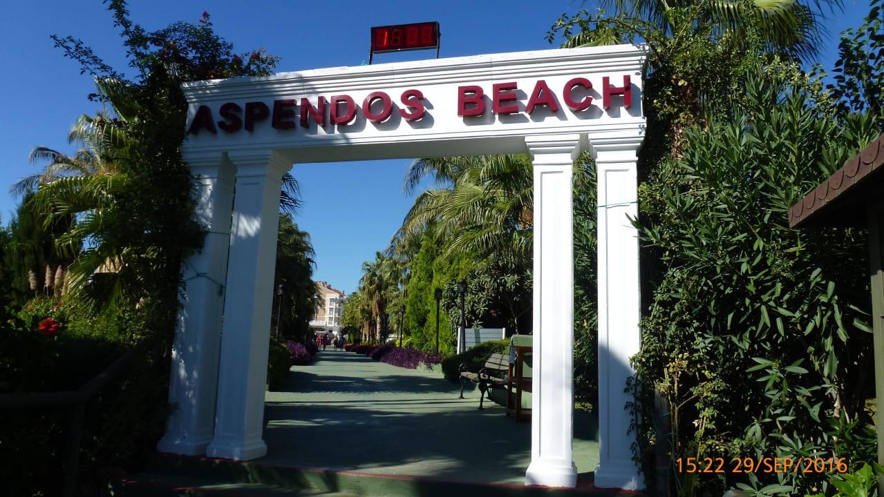 Das Empfangstor  Trendy Aspendos Beach Hotel
