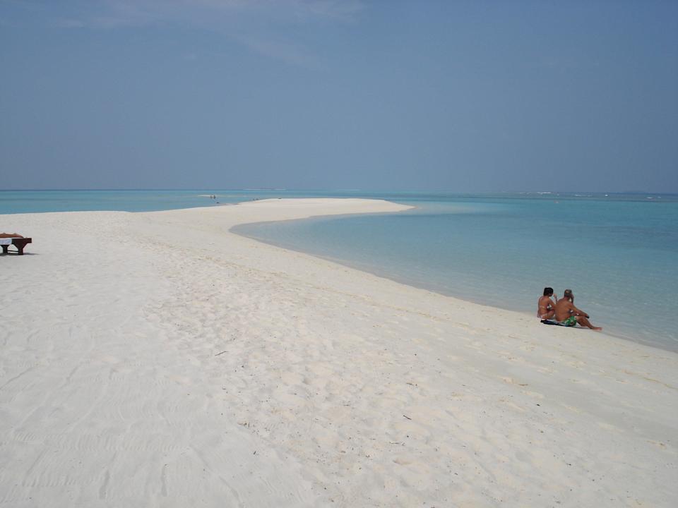 Einsamkeit... Palm Beach Resort & Spa Maldives