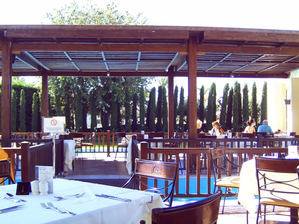 Außenterrasse Neptune Luxury Resort