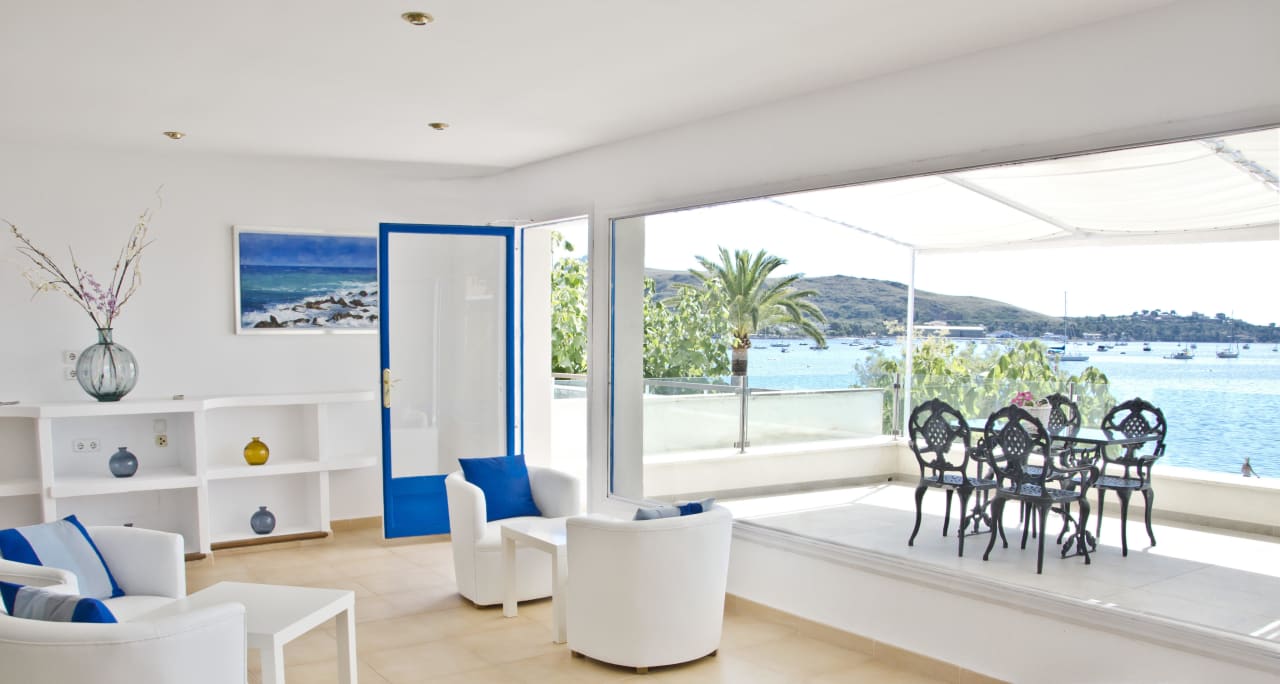 Salon and terrace Hotel Capri