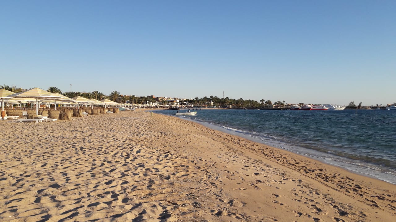 Strand Menaville Safaga