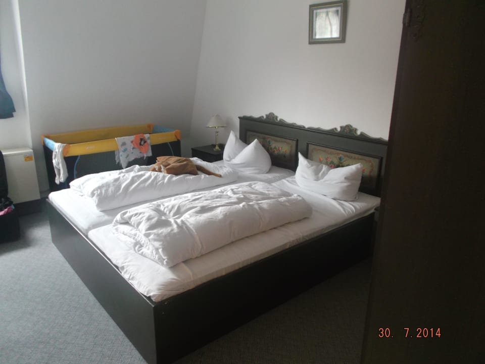 Außen hui innen pfui Burghotel Am Hohen Bogen