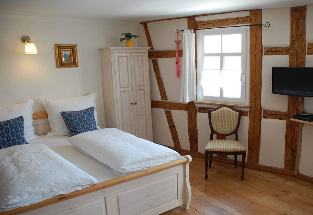 Romantisches Dreibettzimmer Hotel Mohrenbrunnen