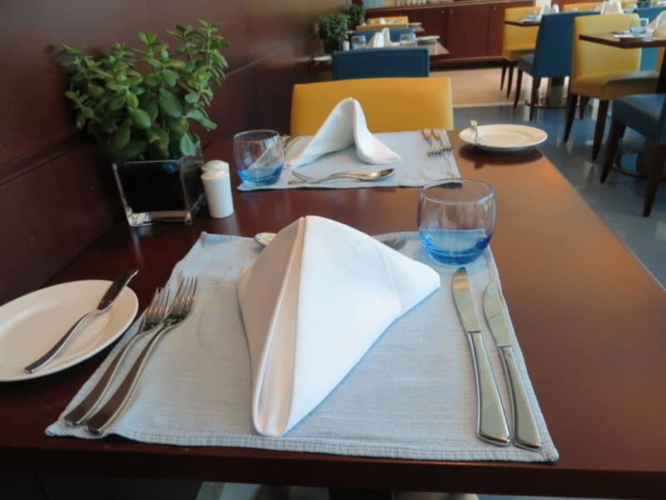 Unser Tisch Oceanic Khorfakkan Resort & Spa