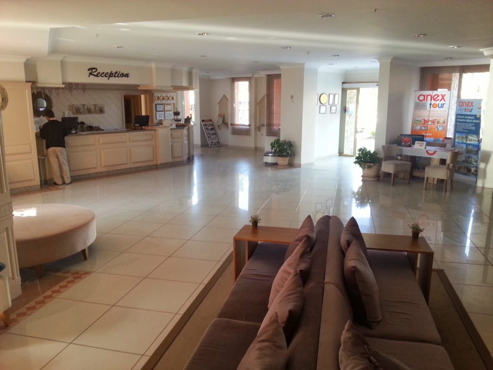 Lobby Club Turtas Beach Hotel