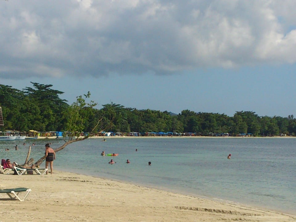 Verkaufsbuden am Strand Hotel Riu Negril