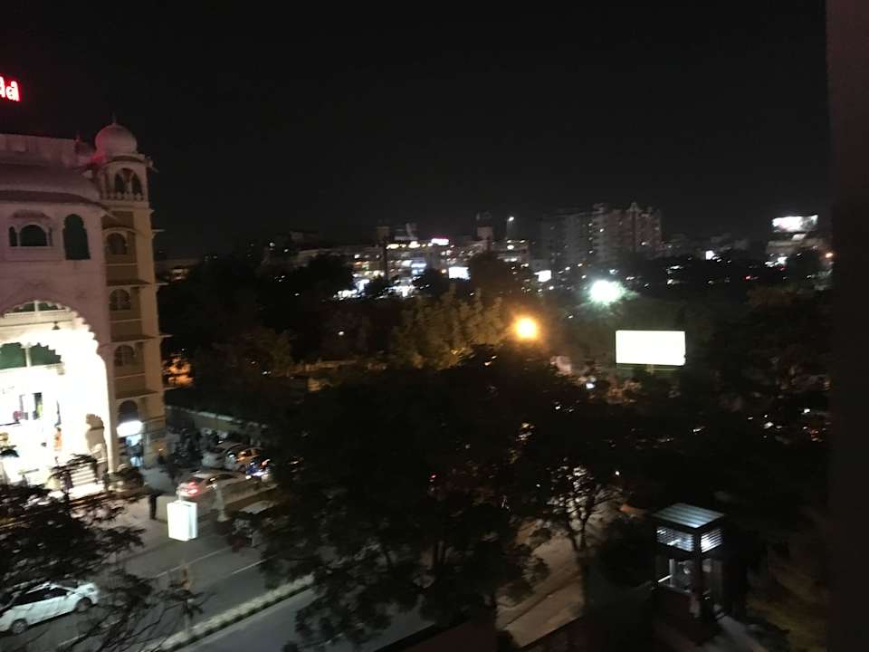 Ahmedabad by night Hotel Hyatt Ahmedabad