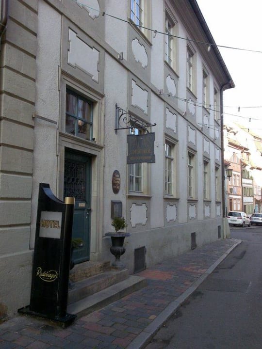 Der Eingang des Hotels Hotel Palais Schrottenberg