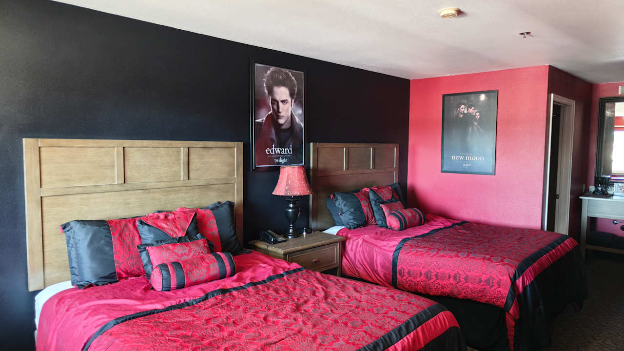 Zimmer Motel Pacific Inn