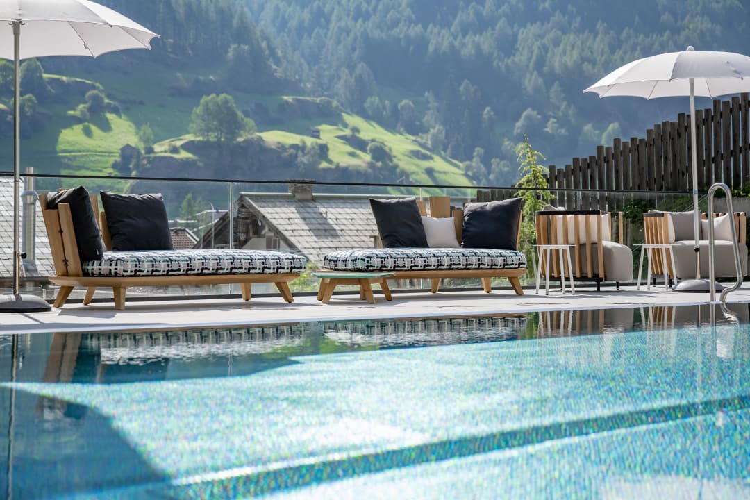 Pool Bergland Sölden Design- und Wellnesshotel