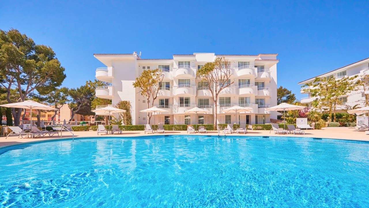 Pool Apartamentos Prinsotel Pineda